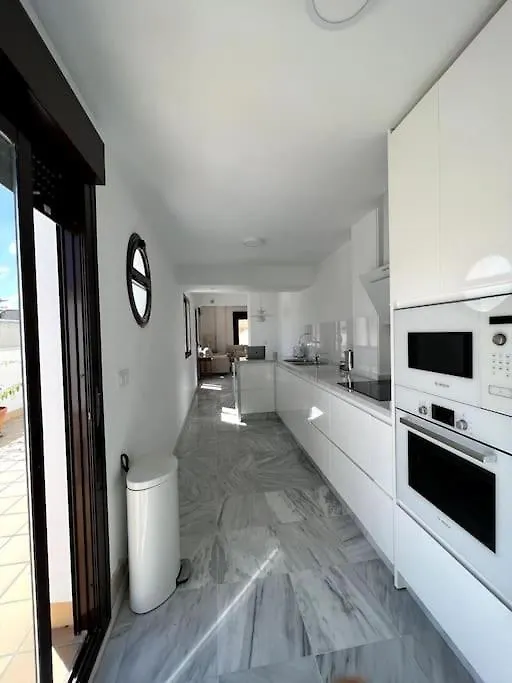 Atico Centrico Con Terraza Privada Y Plaza De Garaje Apartment Sanlucar de Barrameda